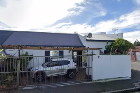 Picture of a house before transformation